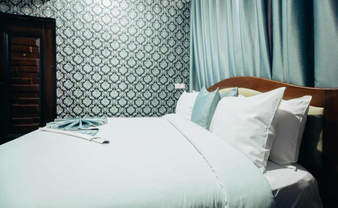Plus 33 Hotel Nungua المظهر الخارجي الصورة