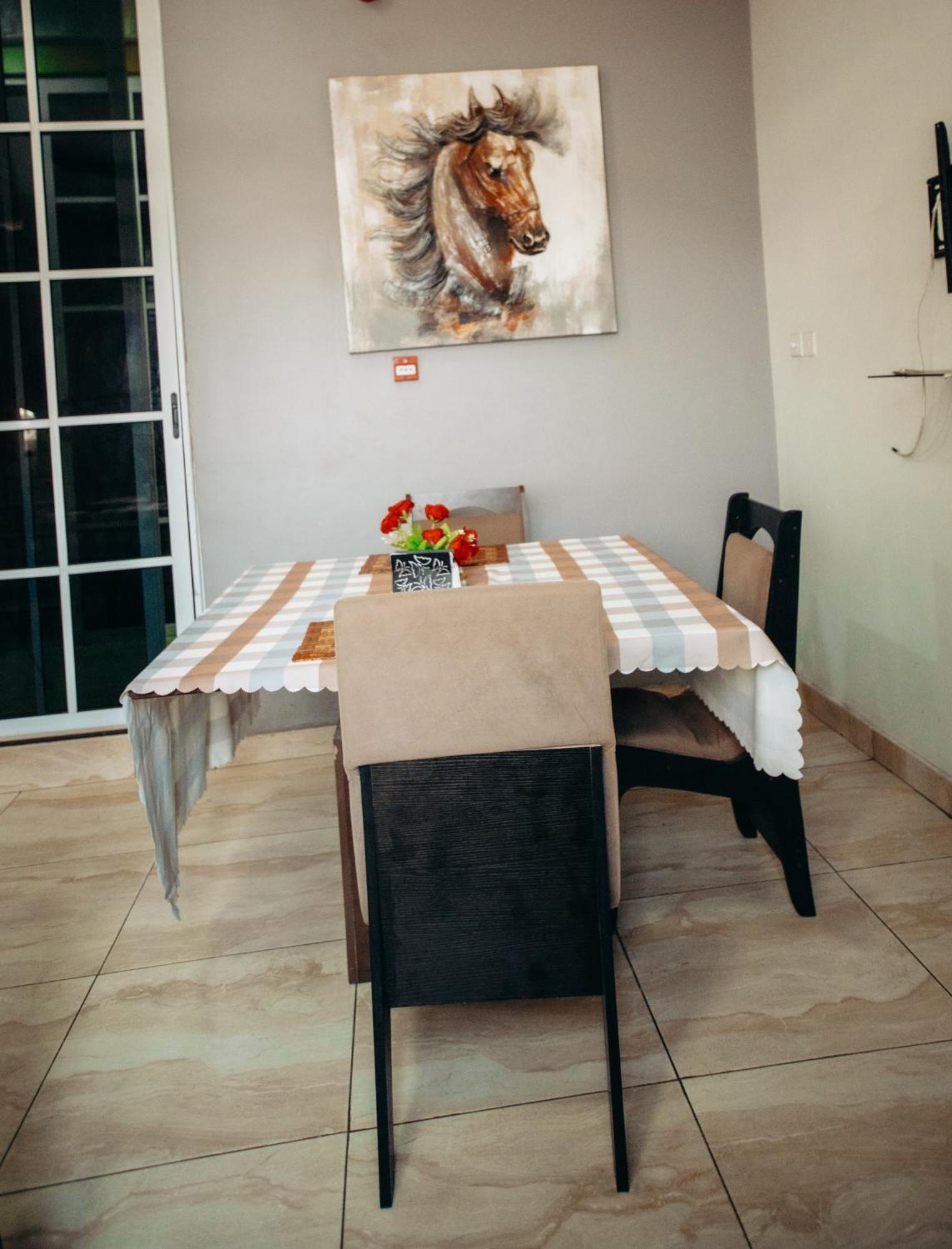 Plus 33 Hotel Nungua المظهر الخارجي الصورة
