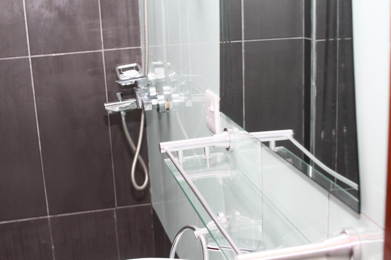 Plus 33 Hotel Nungua المظهر الخارجي الصورة