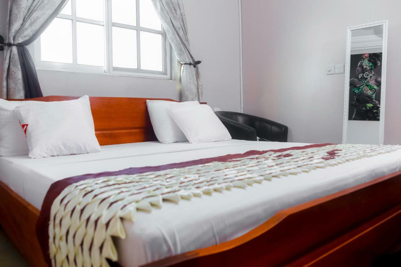 Plus 33 Hotel Nungua المظهر الخارجي الصورة